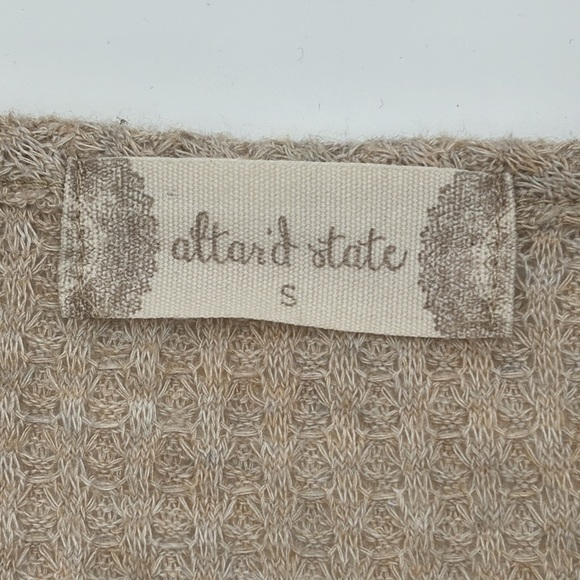 Altard State Womens Waffle Knit V-Neck Long Sleeve Top, Beige, Casual size Small - Picture 3 of 5